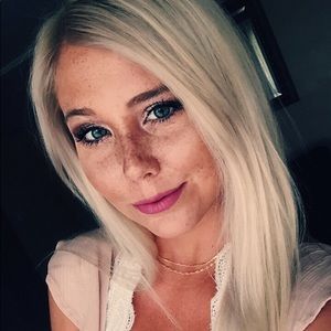 Meet your Posher, Samantha